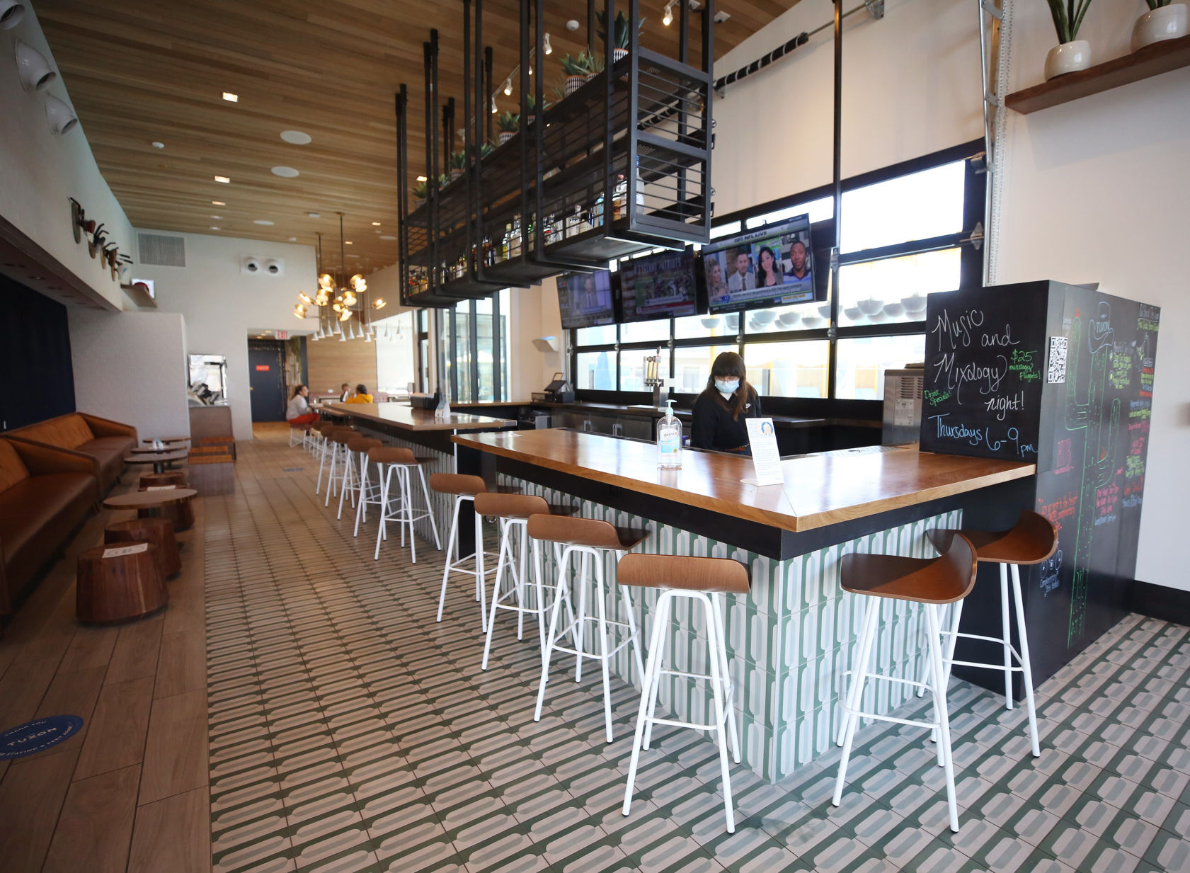 Tuxon Hotel